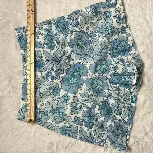 The Vampire's Wife Size 8 High Waist Floral Print Linen Blend Shorts NWT - Picture 11 of 15